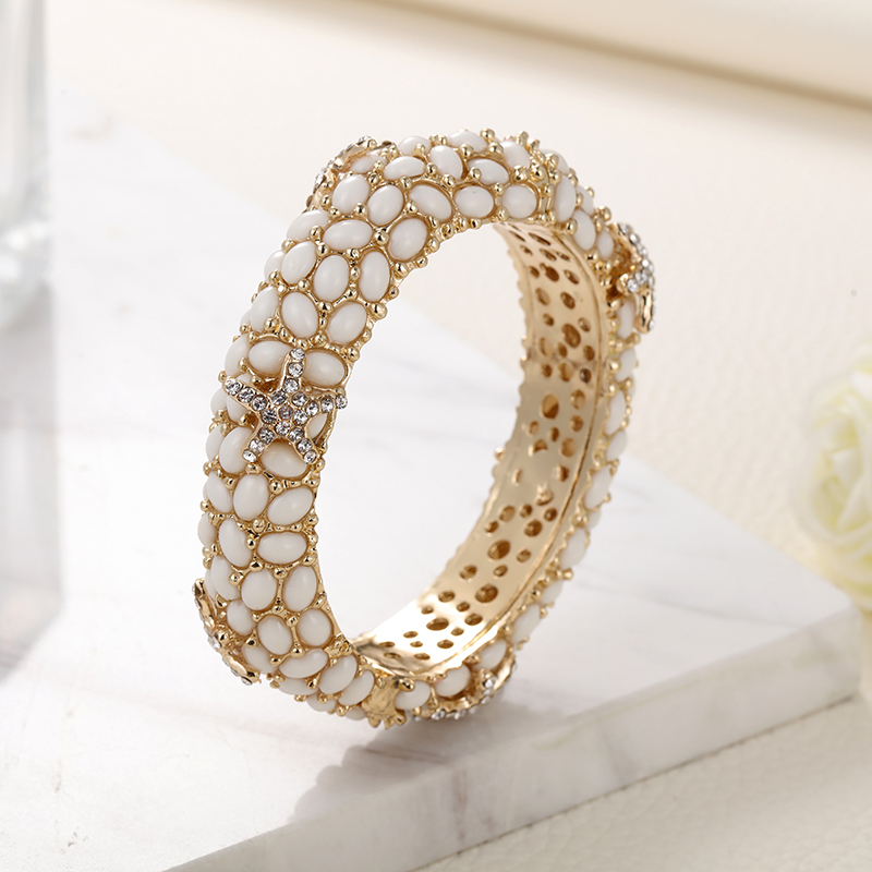 Sally's Paradise Christmas gif - Paradise Jewelry & Watches Llc Miami 评论和价格