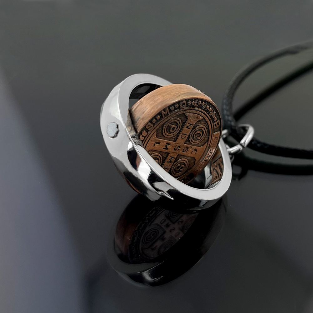 New St Benedict Medal Necklace - Jewelry & Watches Spółka Z Ograniczoną Odpowiedzialnością Sp Z Oo 评论和价格