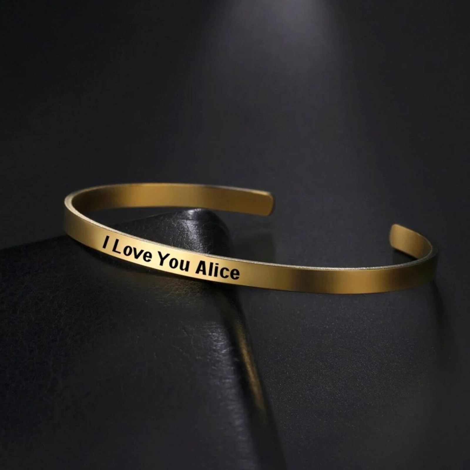 Lemegeton Engraved Name Bracel - Cuff Bangle Bracelet 评论和价格