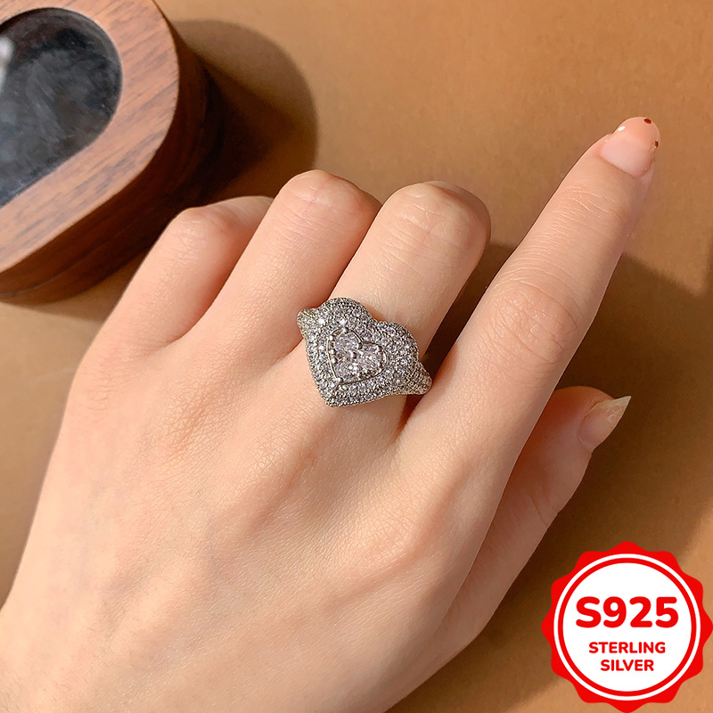 Luxurious and Versatile Authen - Statement Cocktail Ring 评论和价格